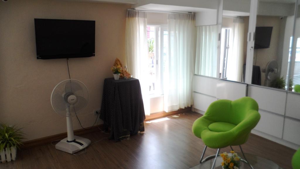 Oyo 1093 De Nawarat Chiang Mai Boutique Apartment Kültér fotó